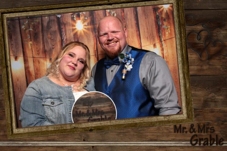 4x6 photo template with couple posing in front of wood fence backdrop