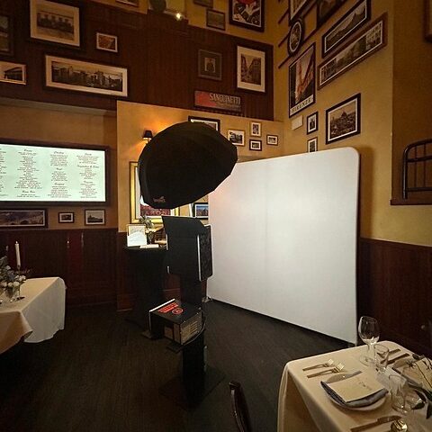 indoor-classic-photo-booth-setup-in-event-venue