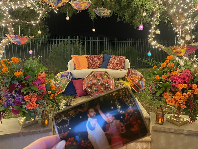 outdoor-glamour-photo-booth-set-up-with-floral-decor