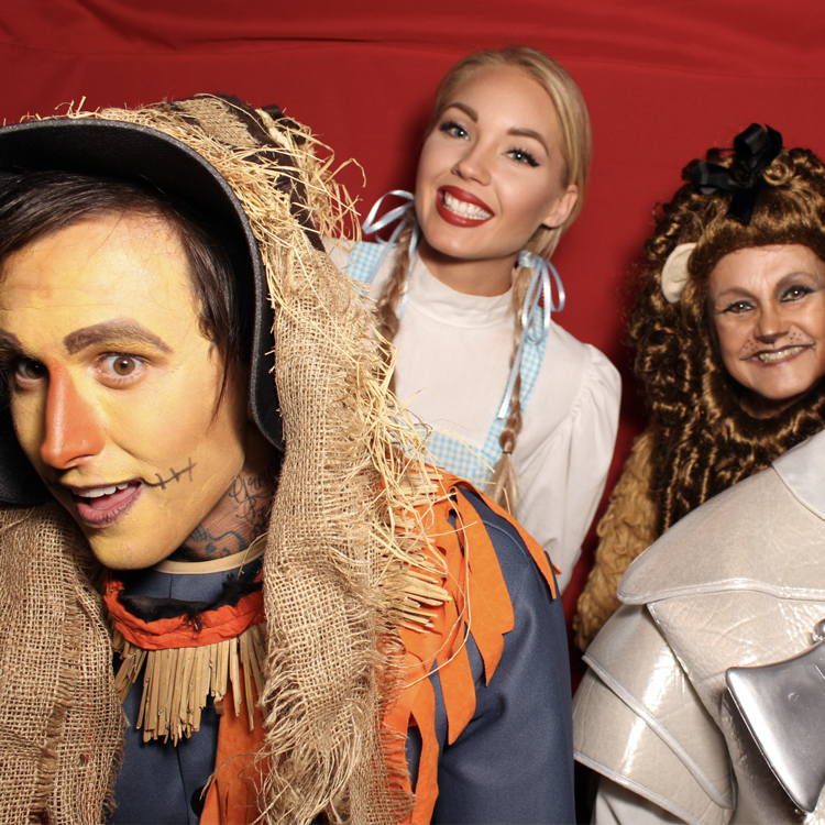 man-and-woman-in-medieval-costumes-in-a-halloween-photo-and-video-booth-rentals